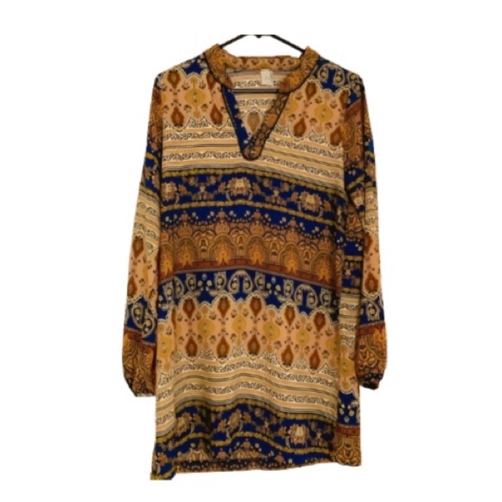 Paper Crane Medallion Print Long Sleeve V-Cut Neckline Tunic - Size M - Picture 2 of 6